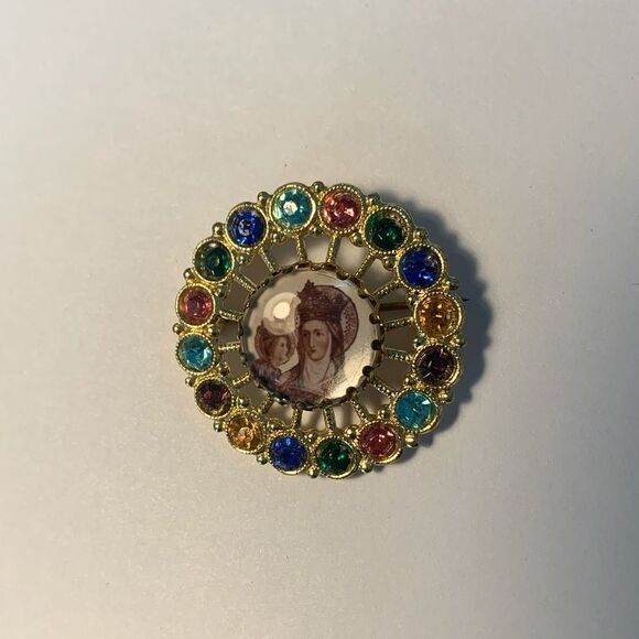 Vintage Saintly Bejewelled Medallion Brooch - Picture 9 of 10